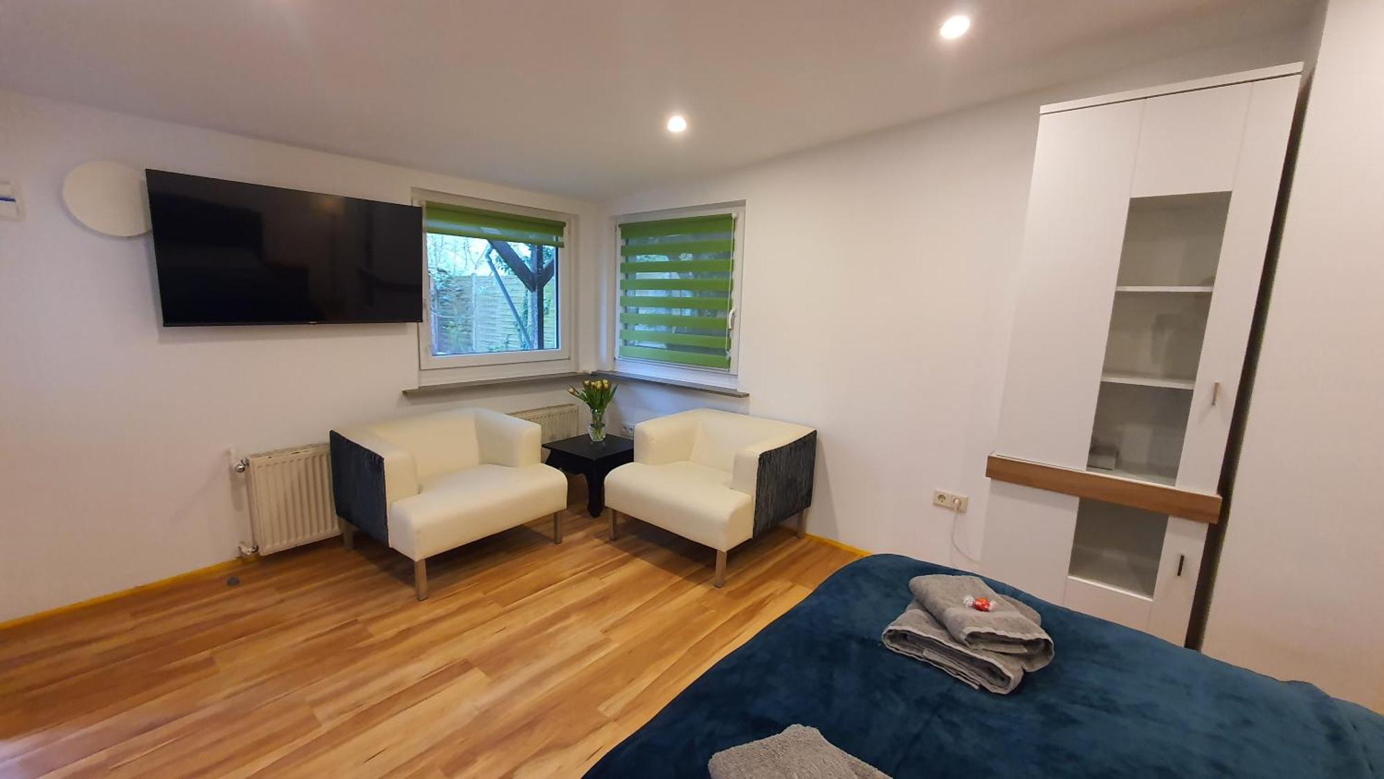 Bungalow An Der Tanne Mit Ueberdachter Terrasse Düsseldorf Esterno foto